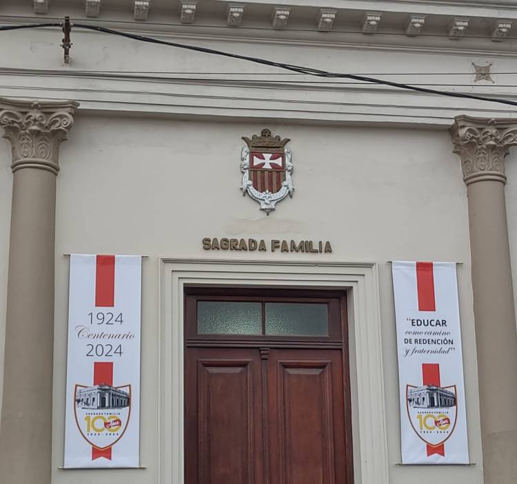 100 AÑOS DE LA ESCUELA SAGRADA FAMILIA