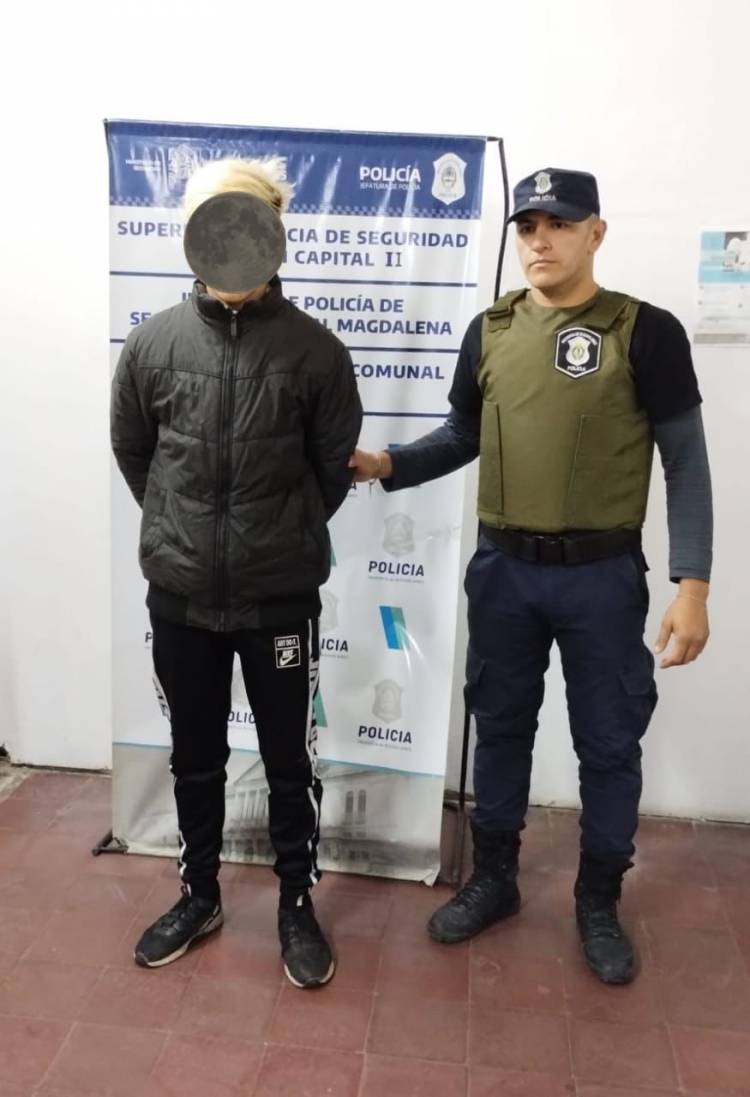 DETIENEN A UN MASCULINO Y SE RECUPERA MOTO ROBADA