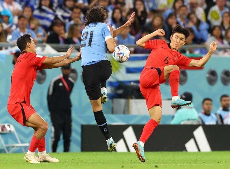 Uruguay igualó sin goles ante Corea del Sur por el debut en el Mundial de Qatar 2022