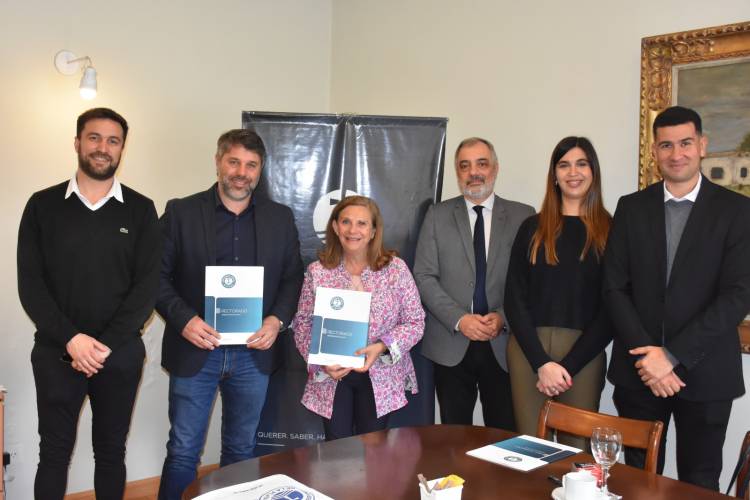 FIRMA CONVENIO UCALP